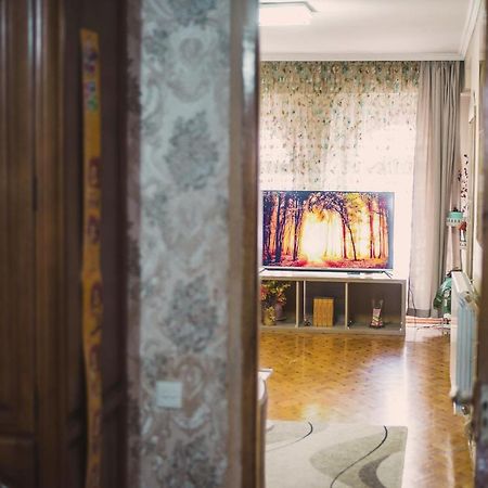 Mariamo'S Apartments Batumi Bilik gambar